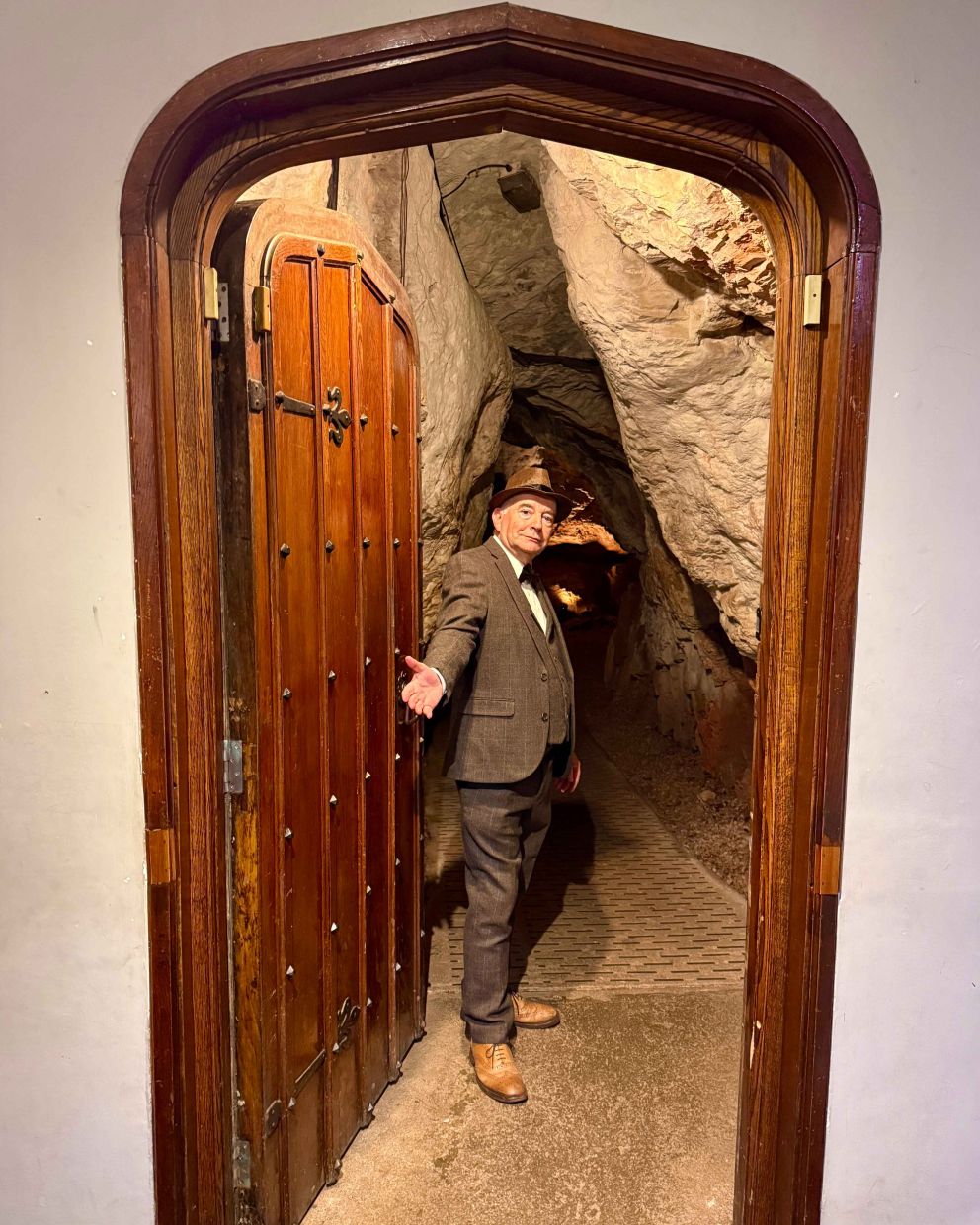 agatha christie festival tour kents cavern